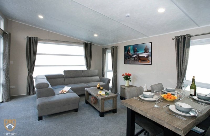 Athena lodge0006 6971ea5405824